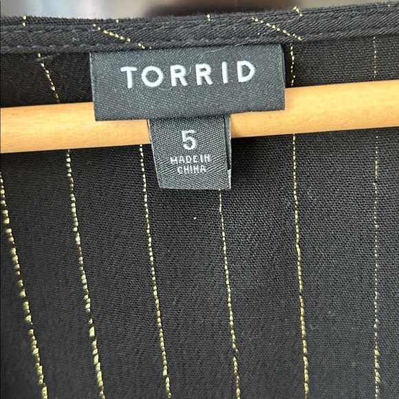 Torrid Black Gauze Button Front Smocked Babydoll Blouse Size 5X - Picture 9 of 16